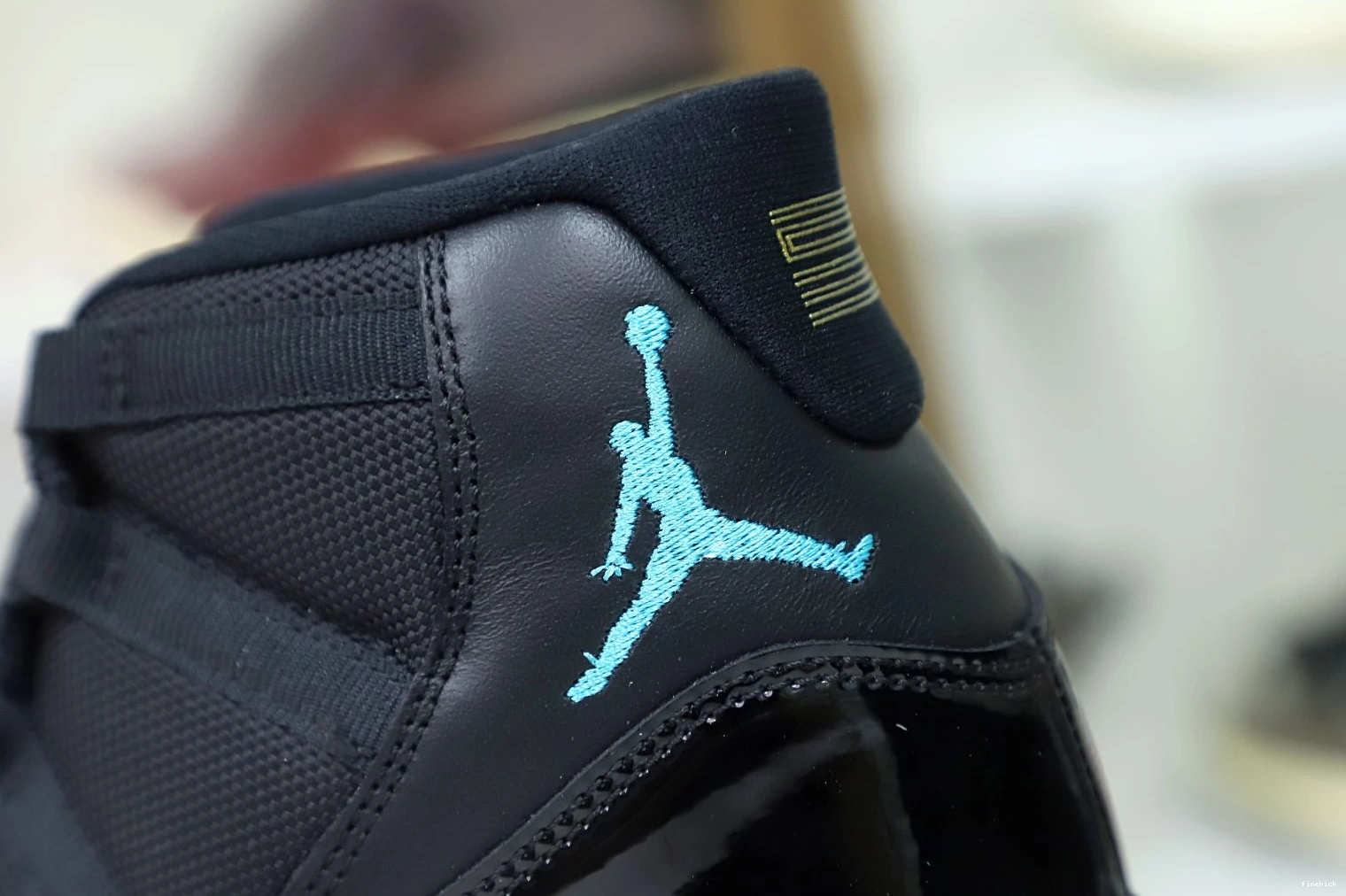 11 JORDAN BLUE RETRO AIR GAMMA 0223